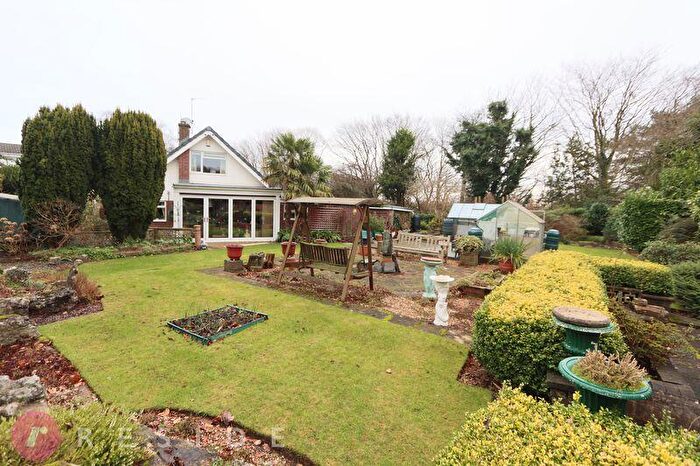 3 Bedroom Detached House For Sale In Cherry Grove, Cutgate, Rochdale, OL11