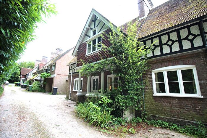 4 Bedroom Cottage To Rent In Park Street, Tring, HP23