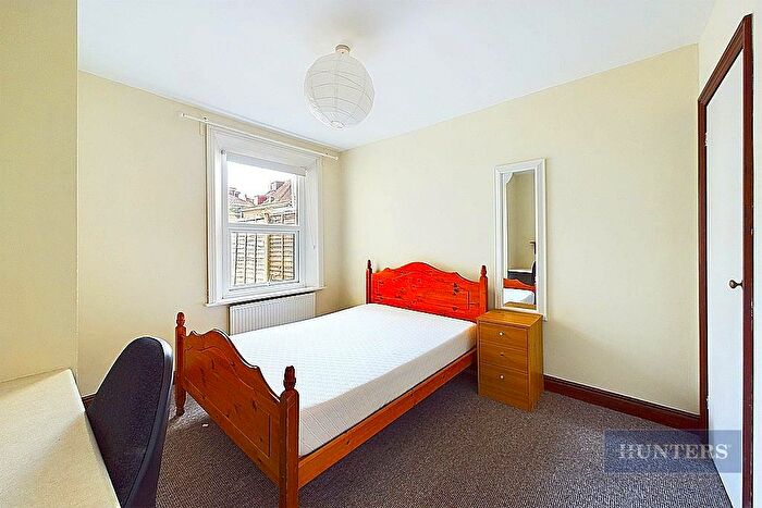 5 Bedroom Terraced House To Rent In Milton Road, Southampton, SO15