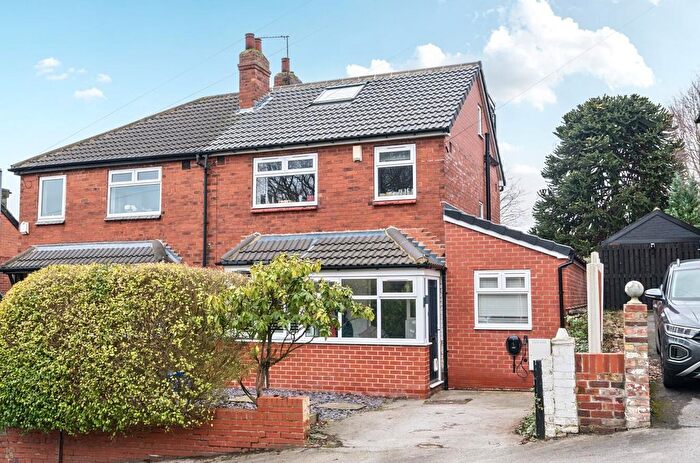 3 Bedroom Semi Detached House For Sale In Woodhall Drive, Kirkstall, LS5