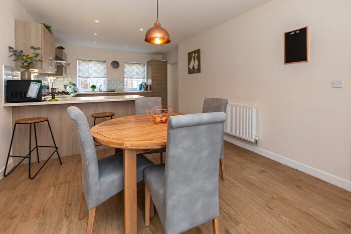 4 Bedroom Detached House For Sale In Pine Way, Willesborough, Ashford, TN24