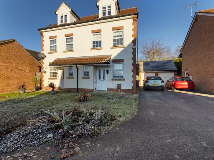 3 Bedroom Semi-Detached House To Rent In Nursery Vale, Morton, DN21