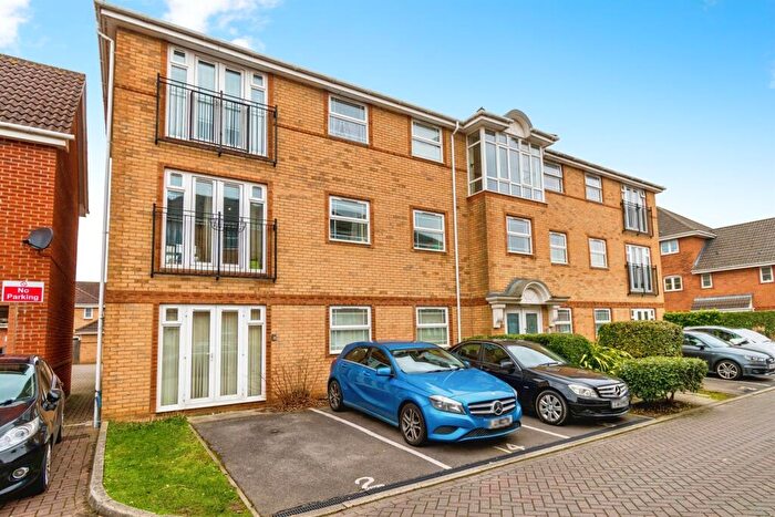2 Bedroom Flat For Sale In Drum Road, Eastleigh, SO50