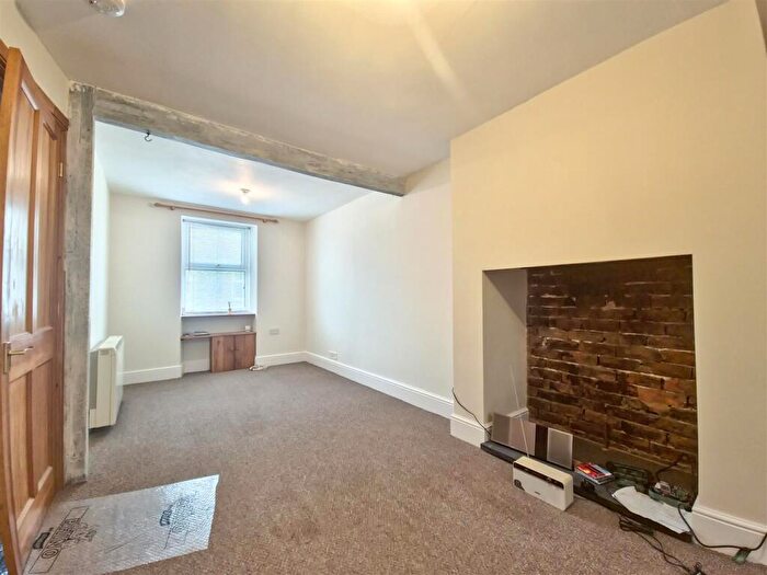 2 Bedroom Terraced House To Rent In New Row, Pwllheli, LL53