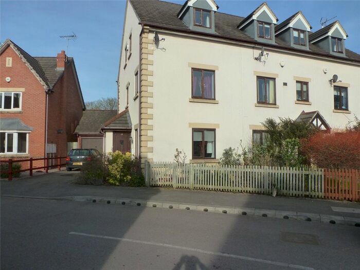 4 Bedroom Detached House To Rent In Court View, Stonehouse, Gloucestershire GL10