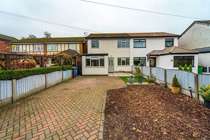 3 Bedroom Semi-Detached House To Rent In Hurst Mill Lane, Glazebury, Warrington, WA3