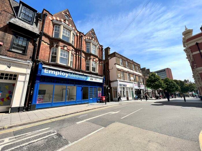 1 Bedroom Flat To Rent In High Street, Chatham, ME4