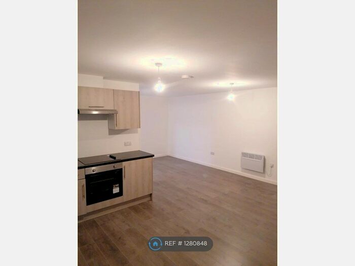 2 Bedroom Flat To Rent In Outram Street, Sutton-In-Ashfield, NG17