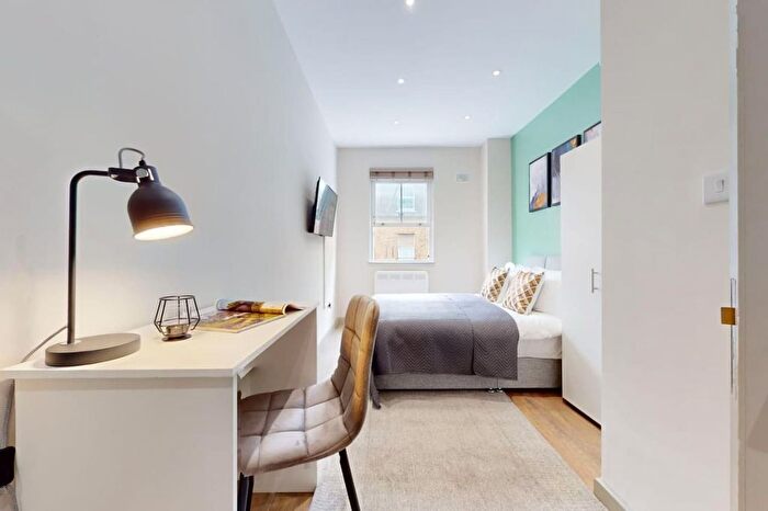 1 Bedroom Studio To Rent In Battersea High Street, London, SW11