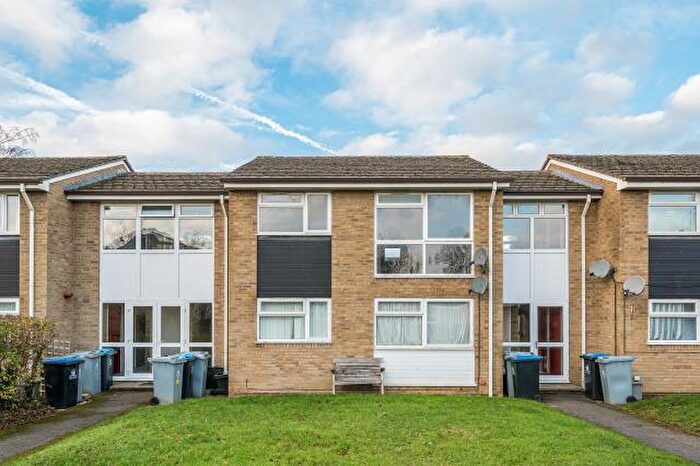 1 Bedroom Apartment For Sale In Richens Drive, Carterton, OX18