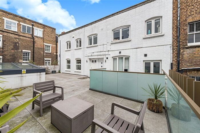 2 Bedroom Maisonette To Rent In Midford Place, Fitzrovia, London, W1T