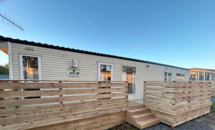 2 Bedroom Caravan For Sale In Newton Stewart, Dumfries And Galloway, DG8