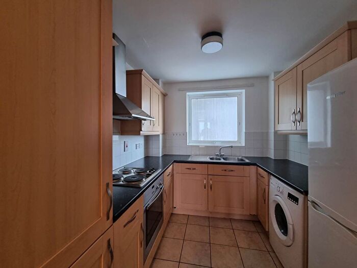 1 Bedroom Flat To Rent In Selborne Road, Walthamstow, E17