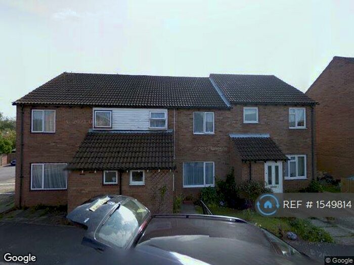 3 Bedroom Terraced House To Rent In Wallace Close, Marlow, SL7