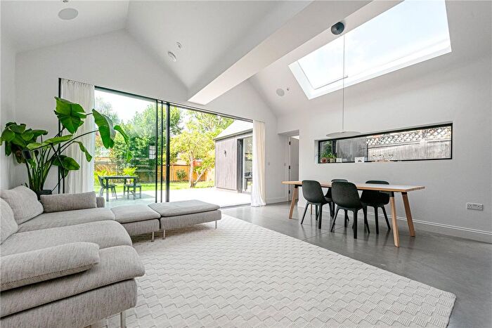 5 Bedroom Semi Detached House To Rent In Kings Road, London, NW10