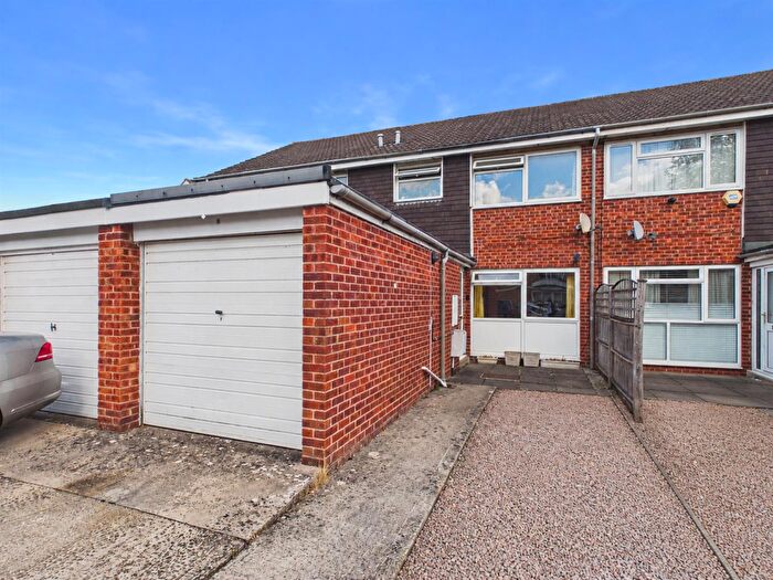 3 Bedroom Terraced House For Sale In Denmark Road, Gloucester, GL1