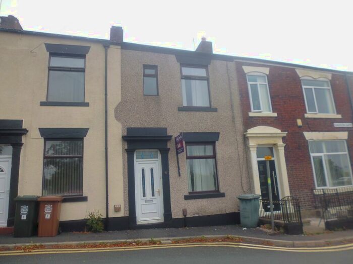 2 Bedroom Terraced House To Rent In Casson Gate, Rochdale, OL12