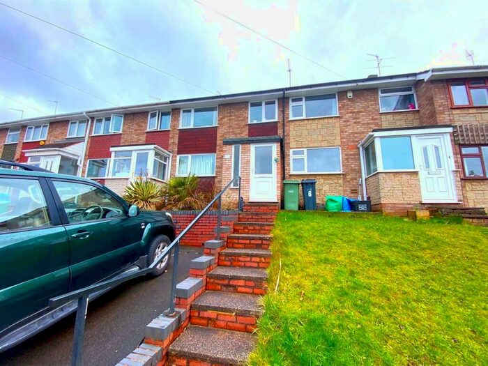 3 Bedroom House To Rent In Ascot Gardens, Wordsley, DY8