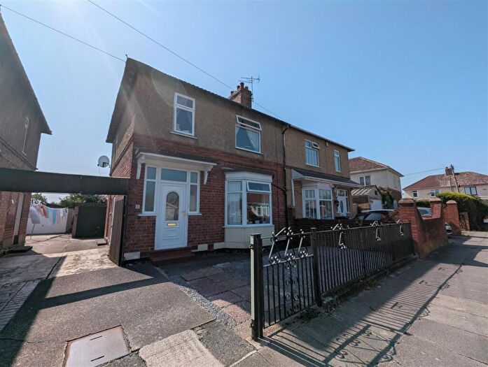 3 Bedroom Semi-Detached House For Sale In The Crossway, Darlington, DL1