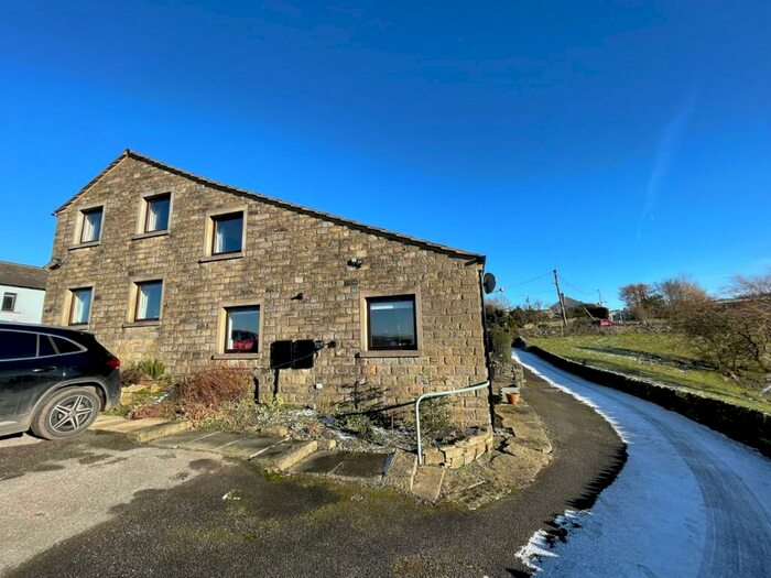 2 Bedroom House To Rent In Lane End Farm, Snowgatehead, Holmfirth, West Yorkshire, HD9