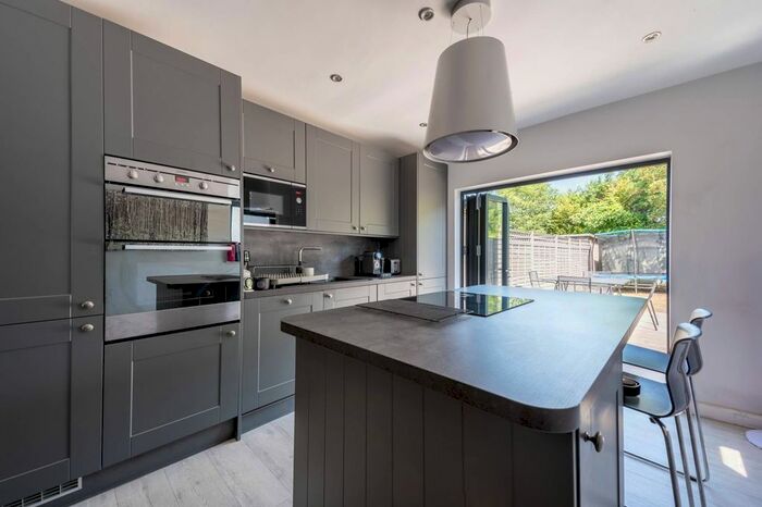 3 Bedroom Terraced House To Rent In Browning Avenue, Worcester Park, KT4