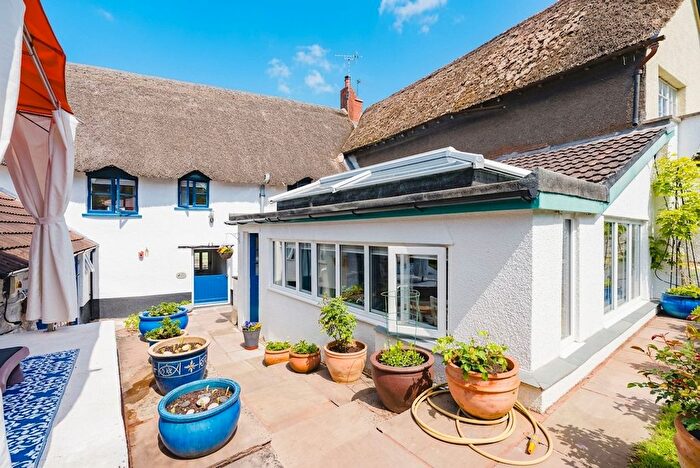 3 Bedroom Property For Sale In Bow, Crediton, EX17