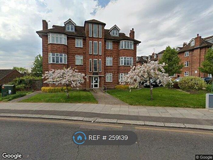 2 Bedroom Flat To Rent In Oakleigh Road North, London, N20
