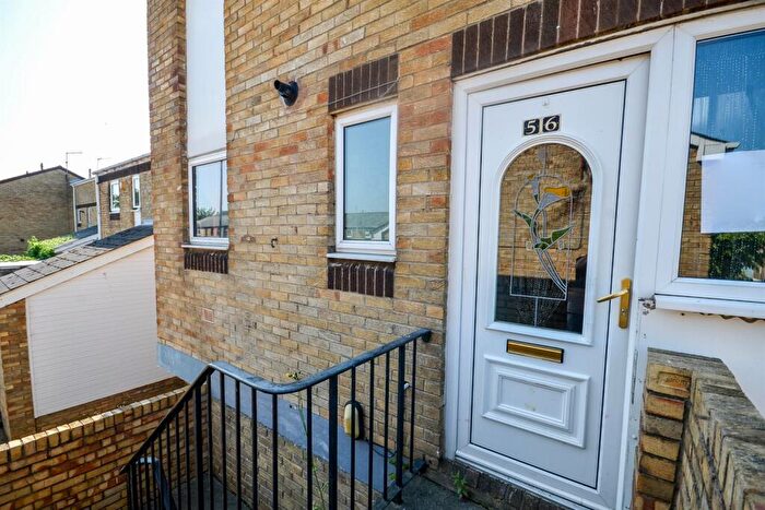 3 Bedroom Maisonette For Sale In Elberfeld Court, Jarrow, NE32