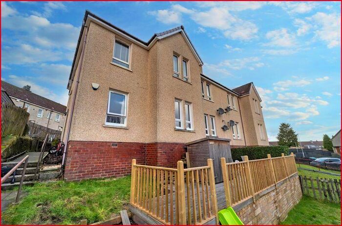 3 Bedroom Flat To Rent In Mid Barrwood Road, Glasgow, G65