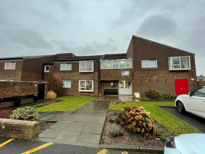 1 Bedroom Studio To Rent In Essex Gardens, South Shields NE34