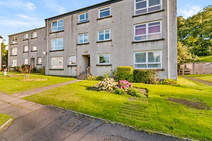 2 Bedroom Flat For Sale In Buchanan Drive, Newton Mearns, G77