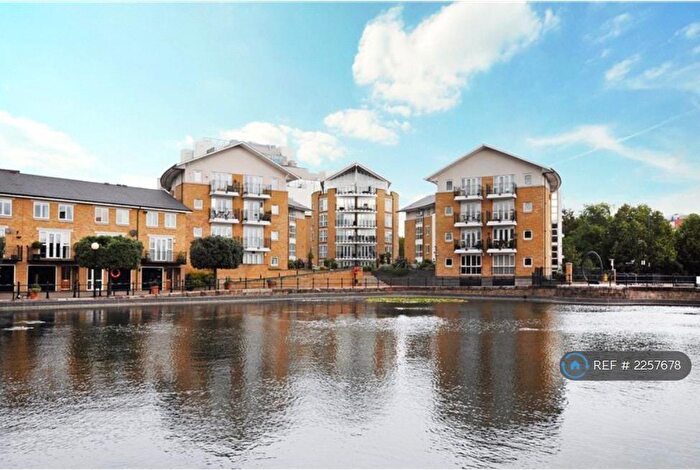 2 Bedroom Flat To Rent In Thomas More Street, London, E1W