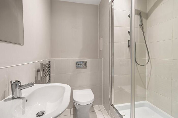 2 Bedroom Flat To Rent In Fizzy Poplar, Lindfield Street, Poplar, E14