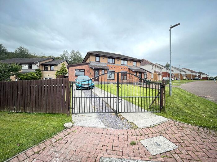 4 Bedroom Semi-Detached House For Sale In Foswell Place, Drumchapel, G15