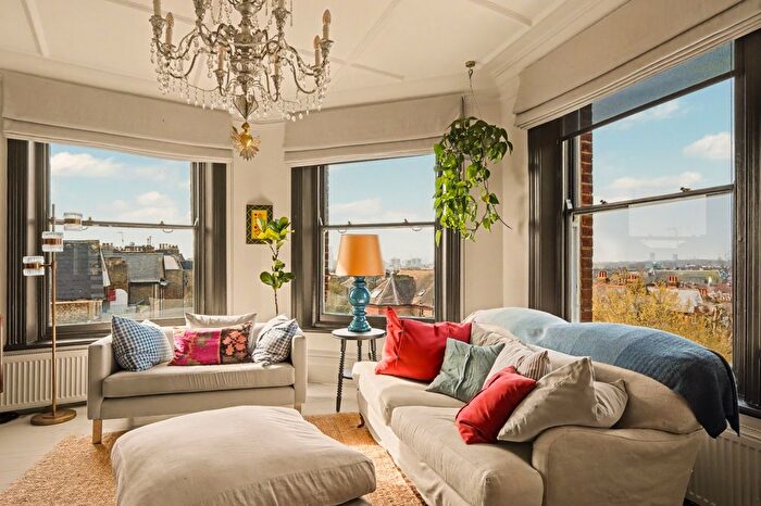 3 Bedroom Flat For Sale In St. James Mansions, West End Lane, West Hampstead, London, NW6