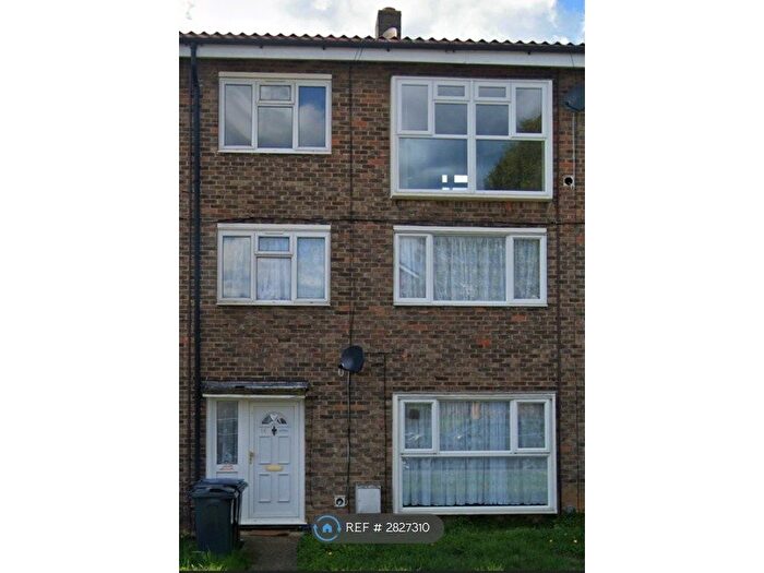 3 Bedroom Terraced House To Rent In Hare St Springs, Harlow, CM19