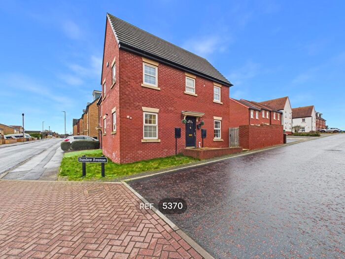 3 Bedroom Semi Detached House To Rent In , Sundew Avenue, Pontefract, WF7