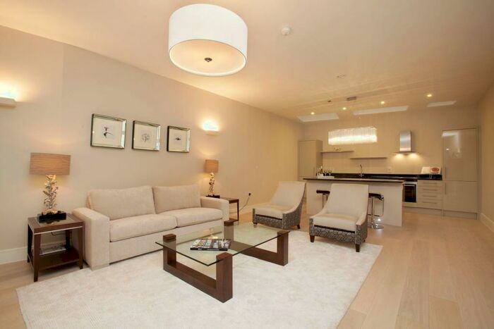 4 Bedroom House To Rent In Colston Road, London, East Sheen, SW14