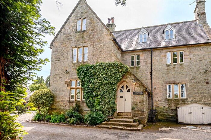 5 Bedroom Semi-Detached House For Sale In Chapel Court, Sicklinghall, LS22