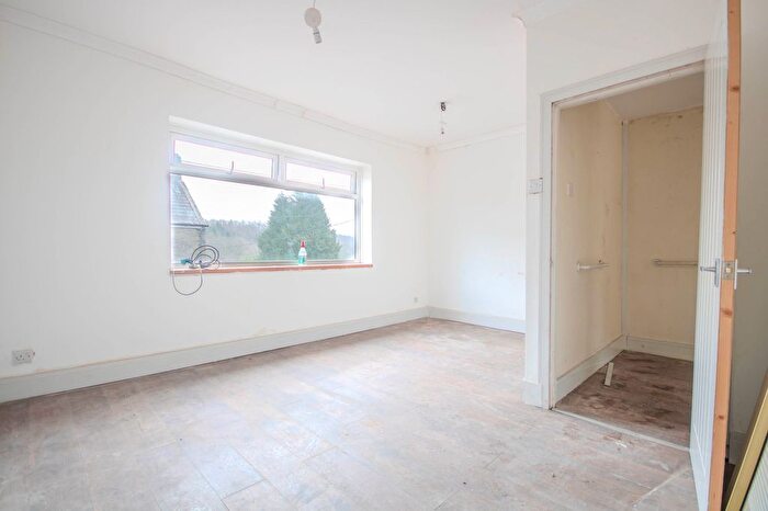 2 Bedroom End Of Terrace House For Sale In New Road, Ynysybwl, CF37