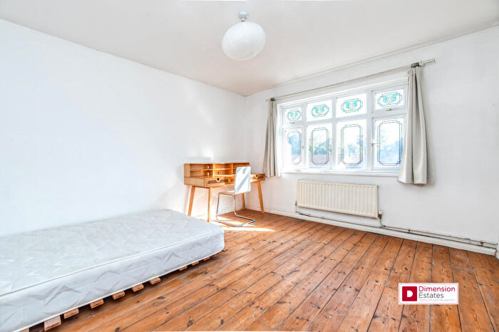 4 Bedroom Terraced House To Rent In Offa'S Mead, Lindisfarne Way, Hackney, E9