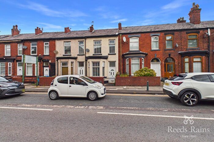 2 Bedroom Terraced House For Sale In Mottram Road, Hyde, Greater Manchester, SK14