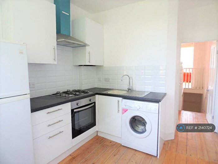 2 Bedroom Flat To Rent In Dunloe Avenue, London, N17