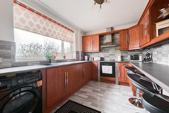 3 Bedroom Terraced House For Sale In Colley Crescent, Sheffield, S5
