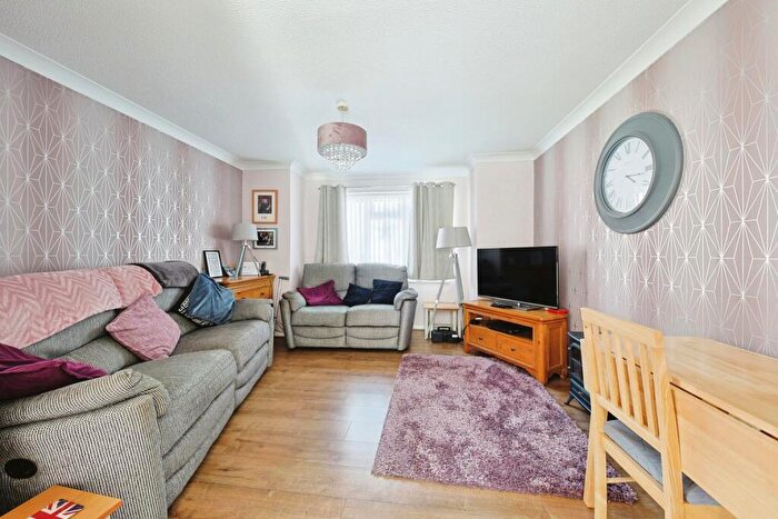 2 Bedroom Apartment For Sale In Trinity Court, Grovehill Road, Beverley, HU17
