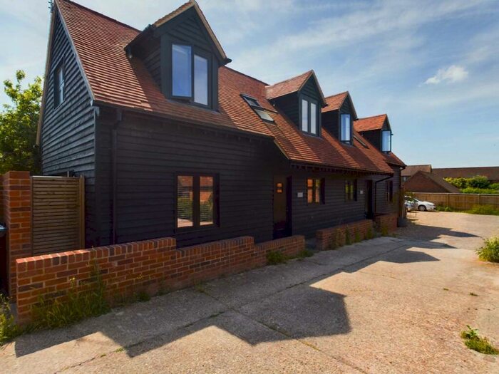 2 Bedroom Semi-Detached House To Rent In High Street, Princes Risborough, HP27