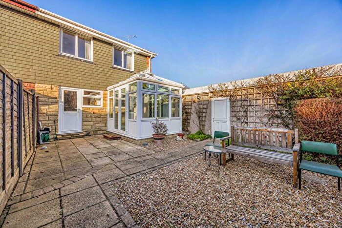 3 Bedroom Terraced House For Sale In Newney Close, Portsmouth, PO2