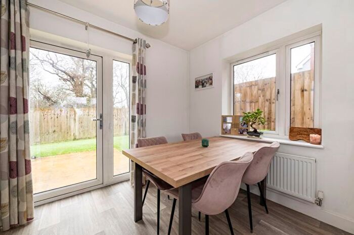 3 Bedroom Semi-Detached House For Sale In Woodpecker View, Crowborough, TN6
