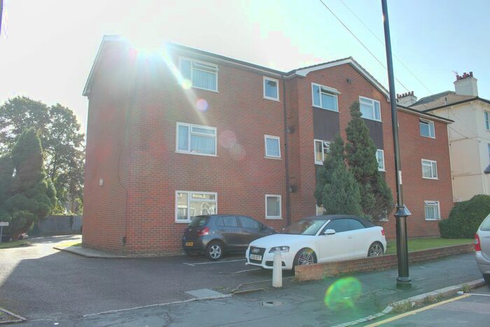 1 Bedroom Flat To Rent In Elgin Road, Croydon, CR0