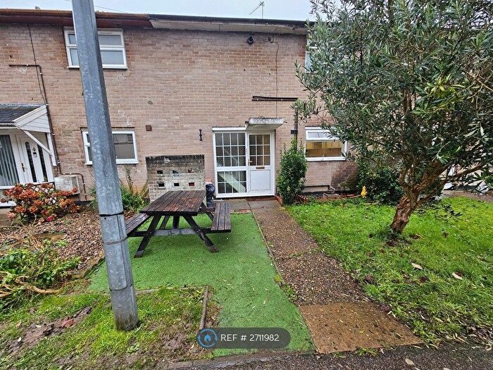 2 Bedroom Terraced House To Rent In Bedwell Crescent, Stevenage, SG1